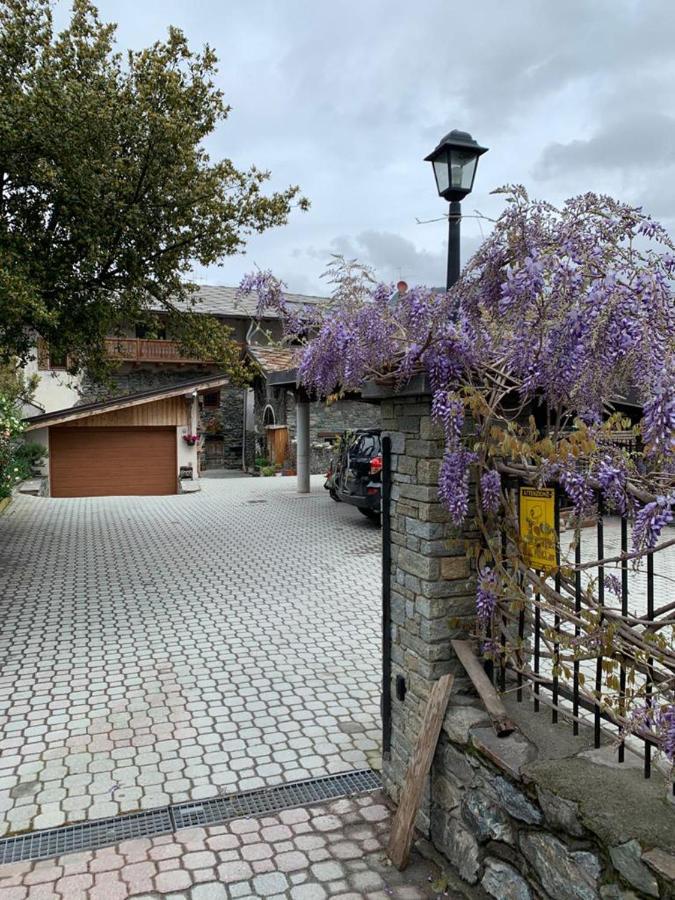Maison Cassius Issogne Buitenkant foto