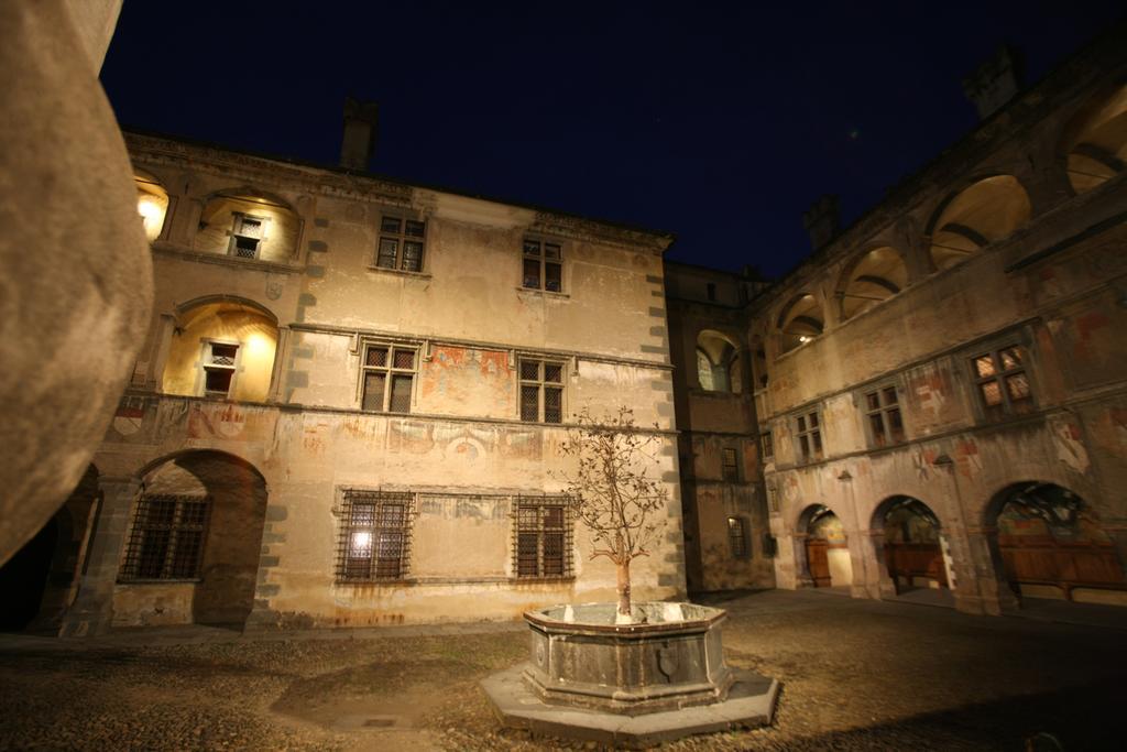 Maison Cassius Issogne Buitenkant foto