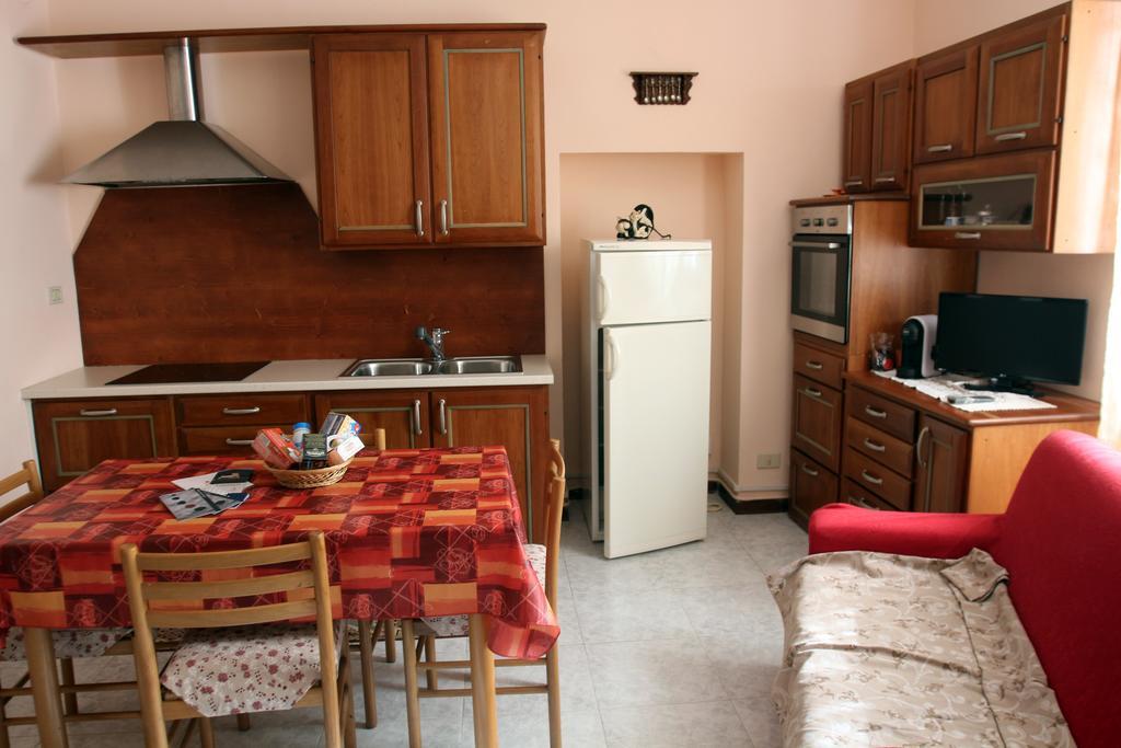 Maison Cassius Issogne Buitenkant foto