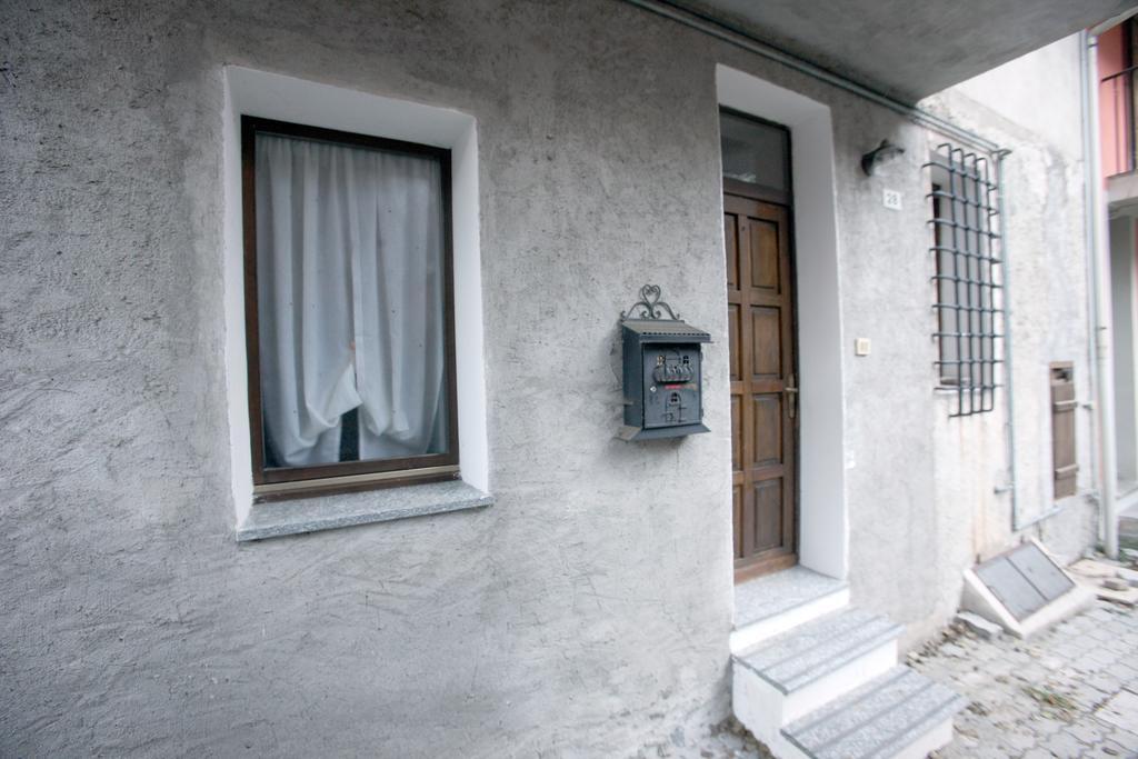 Maison Cassius Issogne Buitenkant foto